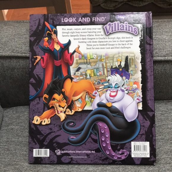 🎉2 for $15🎉Look and Find Disney Villains - Picture 3 of 6